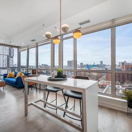 Luxury 2 Bedroom In The Heart Of Entertainment District W/ Cn Tower View Toronto Dış mekan fotoğraf