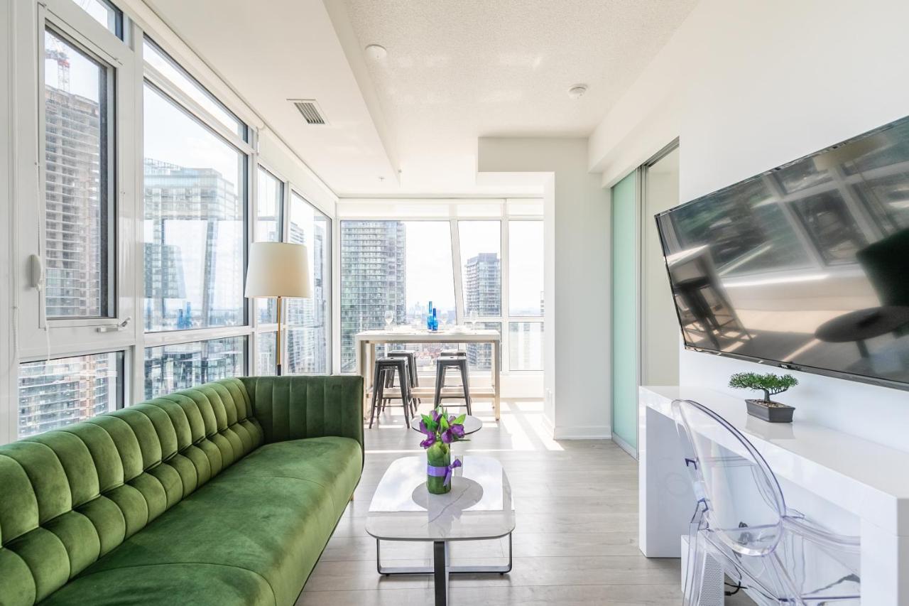 Luxury 2 Bedroom In The Heart Of Entertainment District W/ Cn Tower View Toronto Dış mekan fotoğraf