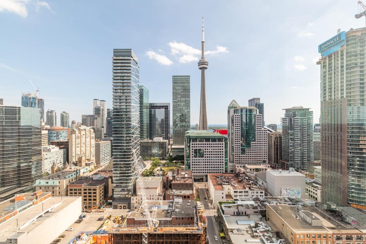 Luxury 2 Bedroom In The Heart Of Entertainment District W/ Cn Tower View Toronto Dış mekan fotoğraf