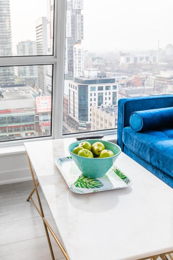 Luxury 2 Bedroom In The Heart Of Entertainment District W/ Cn Tower View Toronto Dış mekan fotoğraf