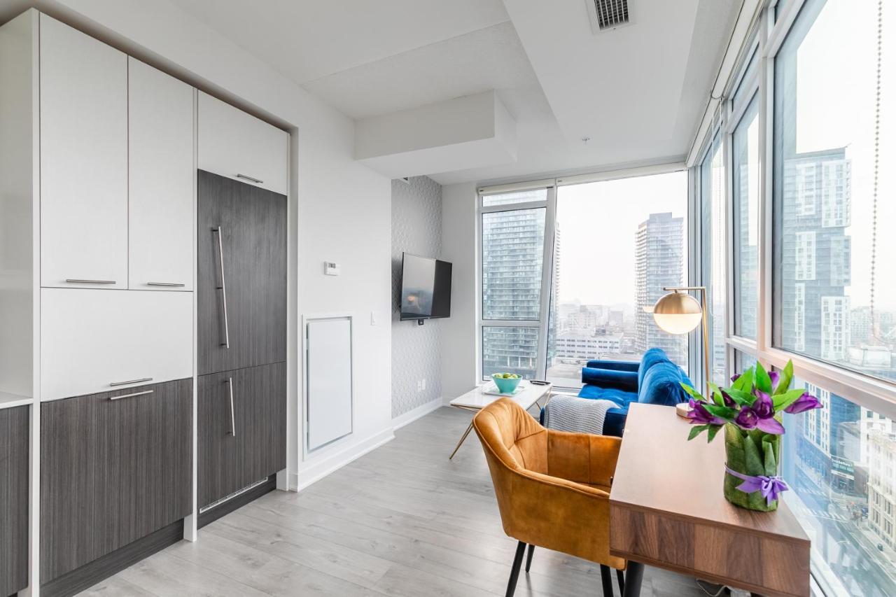 Luxury 2 Bedroom In The Heart Of Entertainment District W/ Cn Tower View Toronto Dış mekan fotoğraf