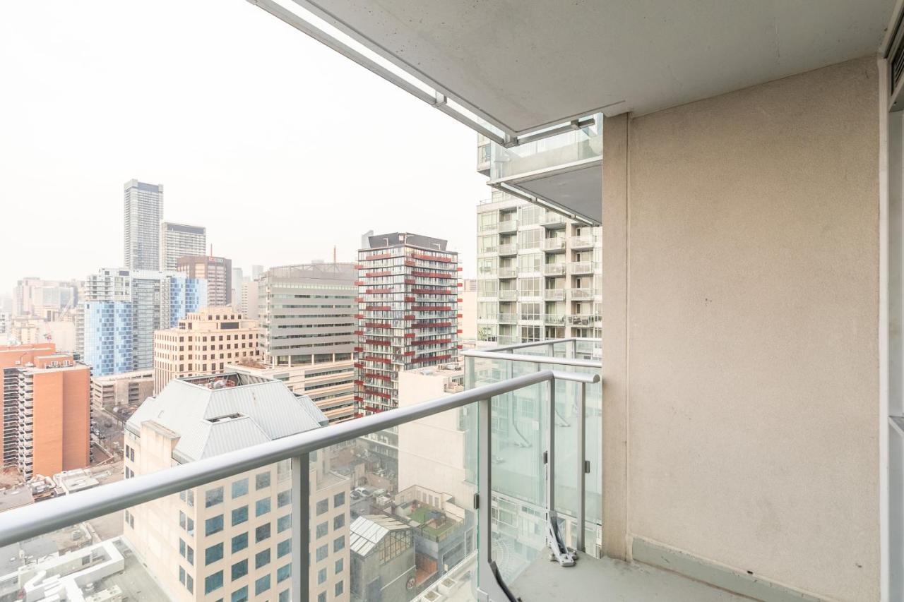Luxury 2 Bedroom In The Heart Of Entertainment District W/ Cn Tower View Toronto Dış mekan fotoğraf