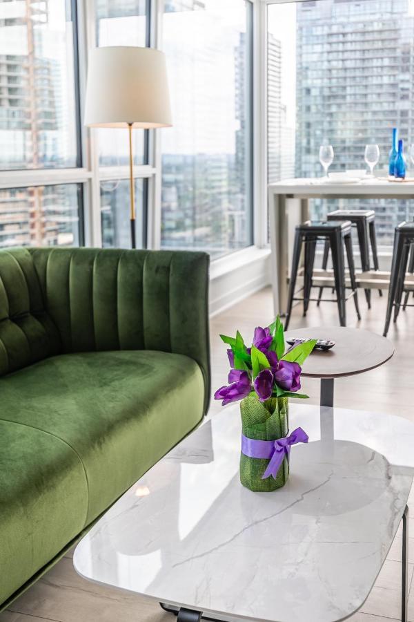 Luxury 2 Bedroom In The Heart Of Entertainment District W/ Cn Tower View Toronto Dış mekan fotoğraf