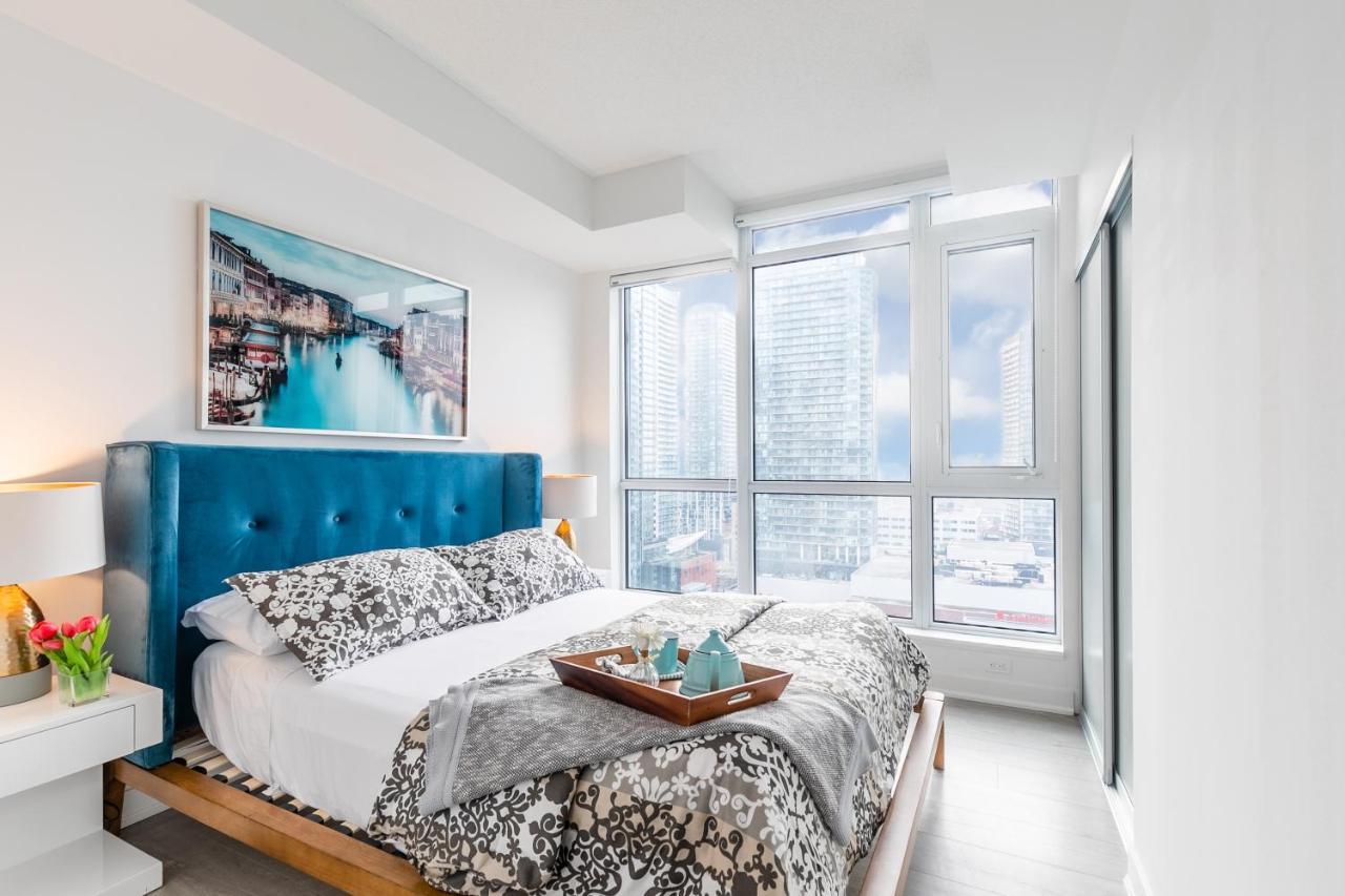 Luxury 2 Bedroom In The Heart Of Entertainment District W/ Cn Tower View Toronto Dış mekan fotoğraf