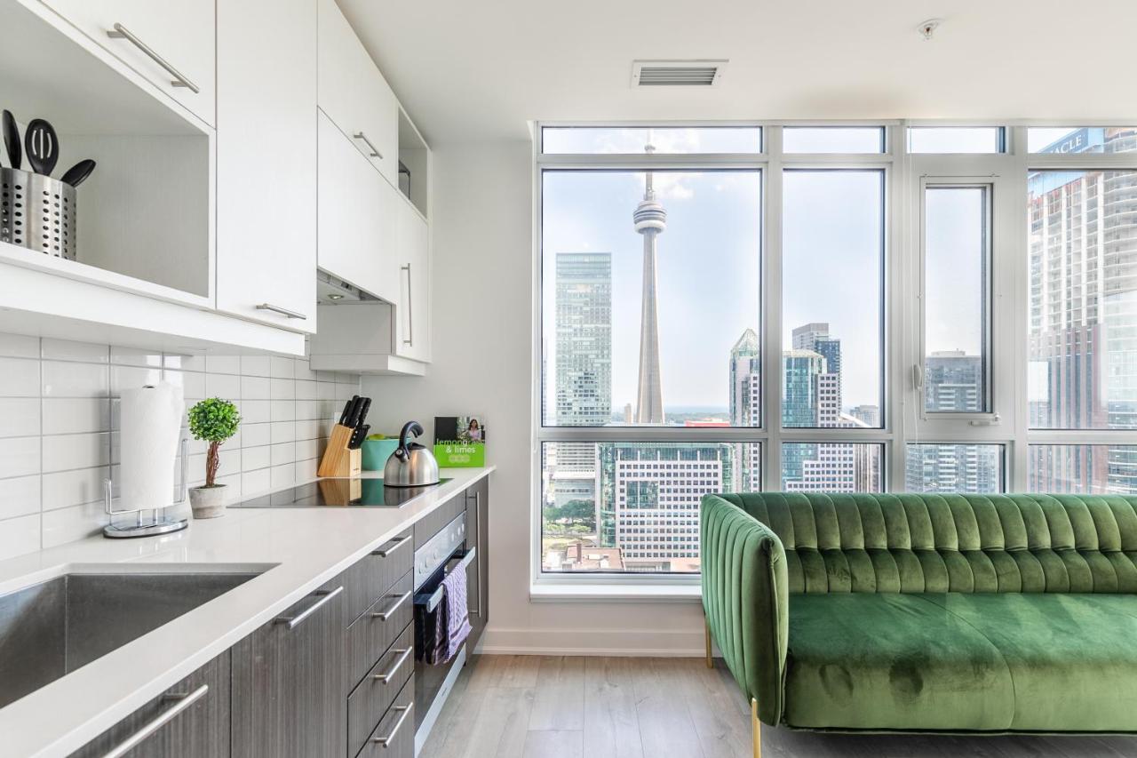 Luxury 2 Bedroom In The Heart Of Entertainment District W/ Cn Tower View Toronto Dış mekan fotoğraf