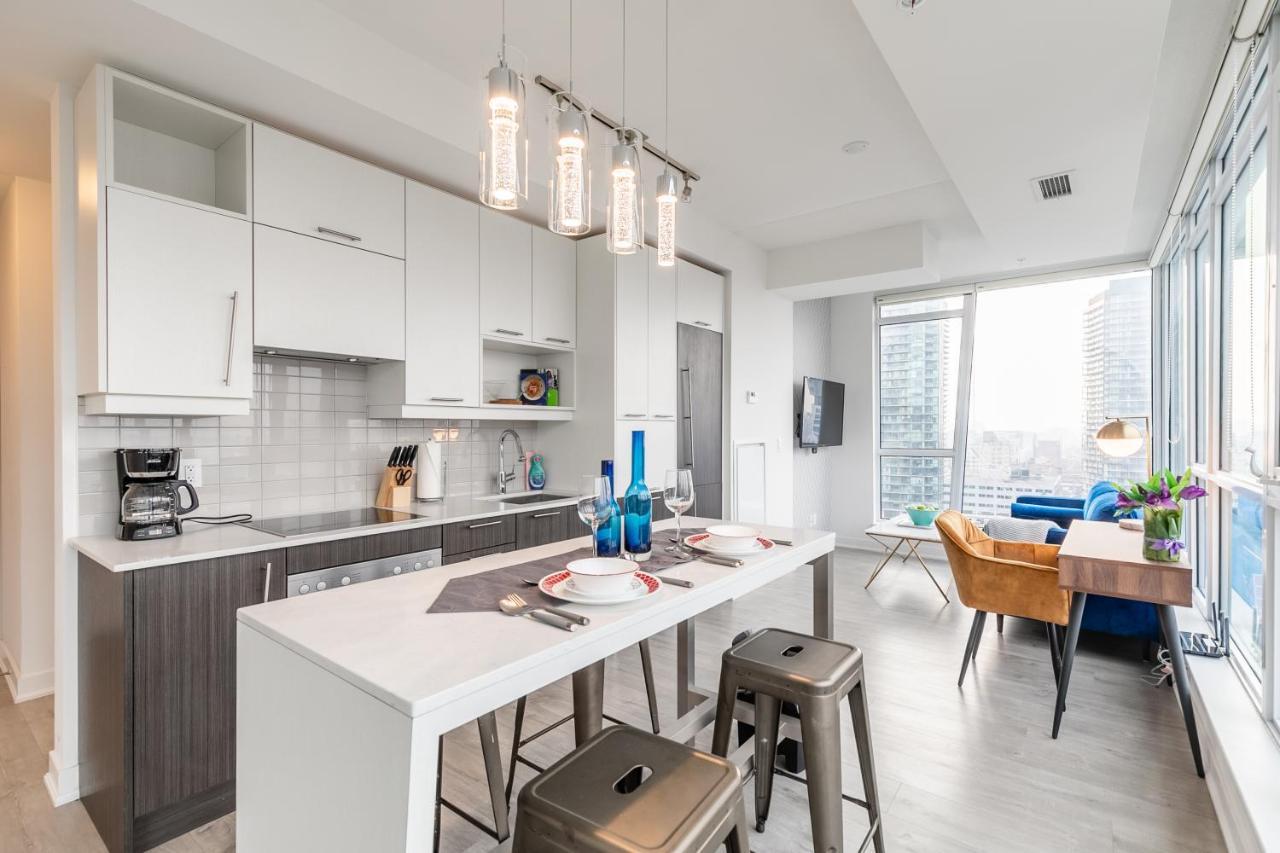 Luxury 2 Bedroom In The Heart Of Entertainment District W/ Cn Tower View Toronto Dış mekan fotoğraf